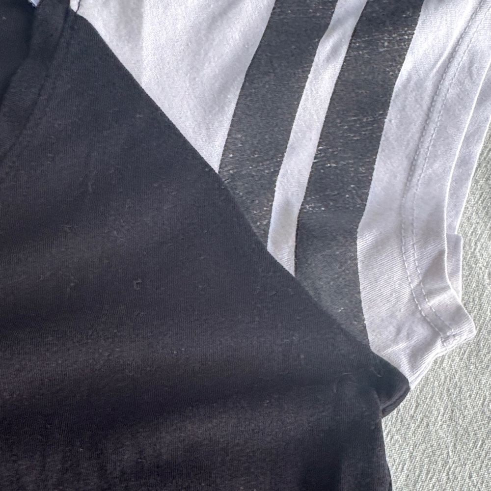 Hello Kitty Black & White V‑Neck Raglan Tee - Picture 4 of 6